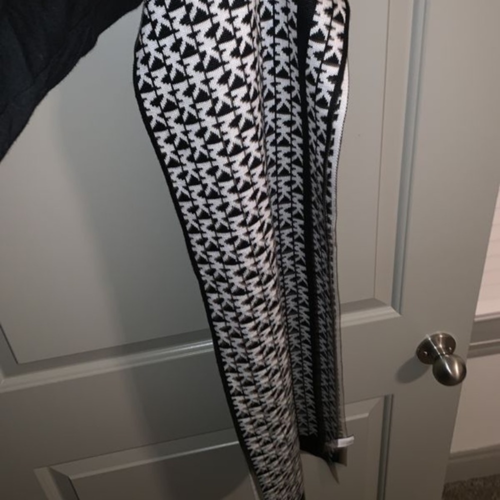 Michel kors scarf